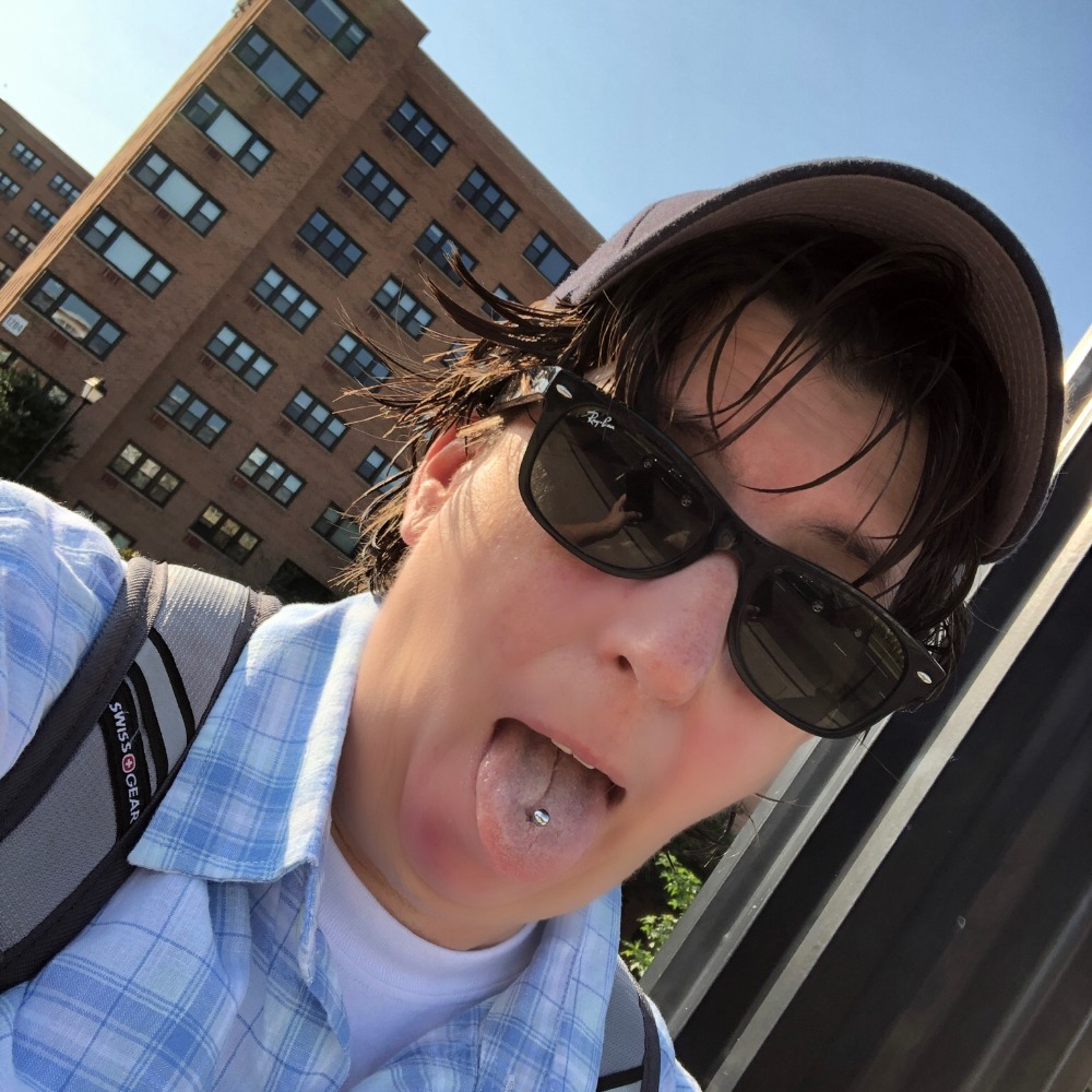 Meet your Posher, Dylan